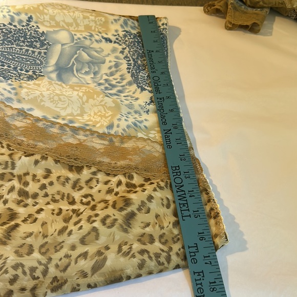 Selene Sport top and skirt size medium - Picture 14 of 16